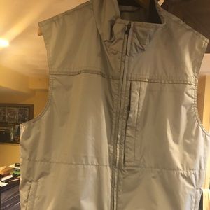 NWOT Men’s Vineyard vines performance vest